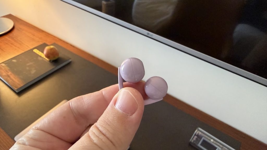 Análise Sony LinkBuds Clip, uma alternativa open-ear com mais conforto do que imersão