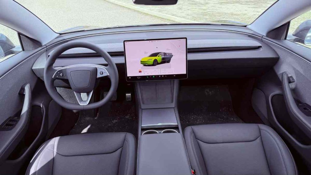 Tesla já tem condução totalmente automatizada (supervisionada) na Europa… e começou pelos Países Baixos