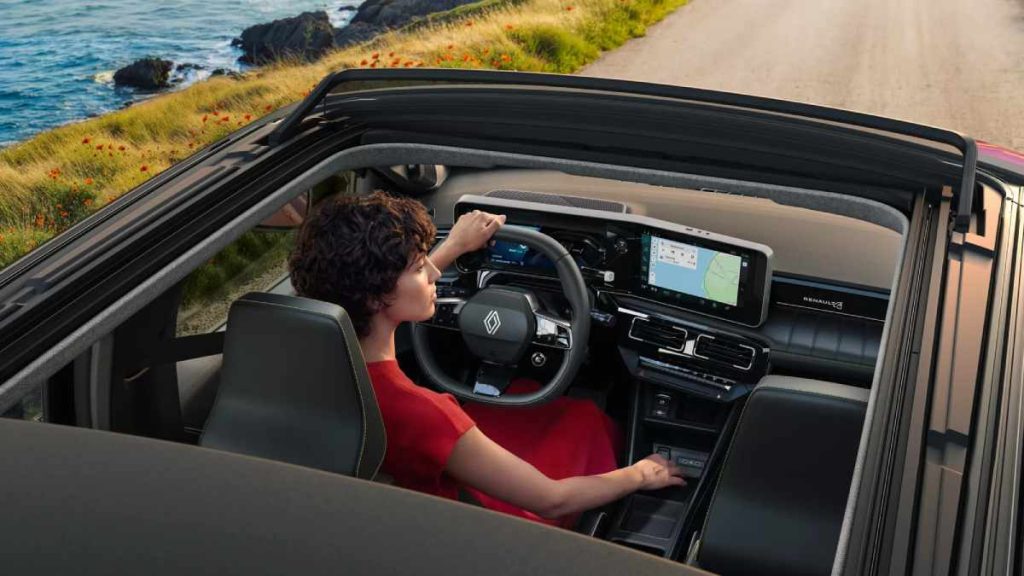 Renault 4 E-Tech ganha versão Plein Sud com teto aberto desde 37 040€