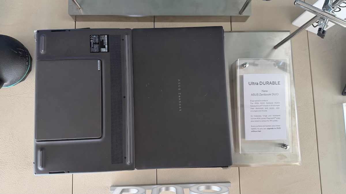 ASUS Zenbook DUO (2026) chega a Portugal com dois ecrãs OLED 3K e 144hz 3 ASUS Zenbook DUO (2026) chega a Portugal com dois ecrãs OLED 3K e 144hz