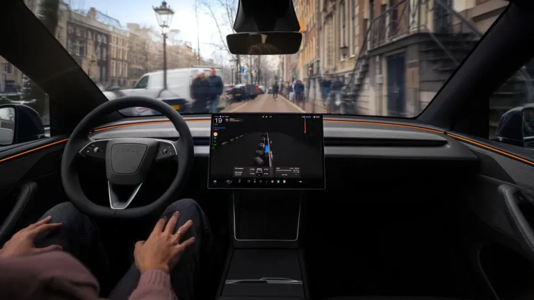 Tesla já tem condução totalmente automatizada (supervisionada) na Europa… e começou pelos Países Baixos