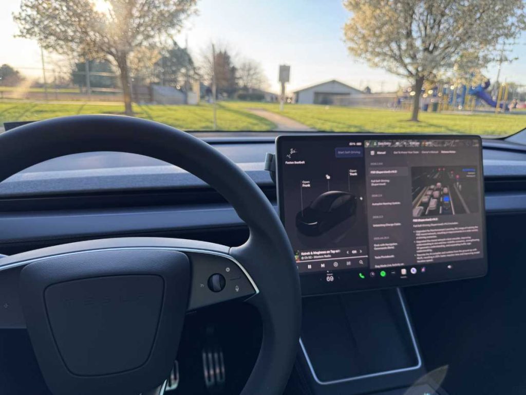 Tesla já tem condução totalmente automatizada (supervisionada) na Europa… e começou pelos Países Baixos