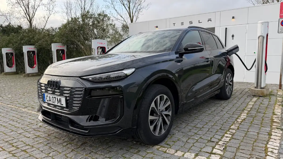 Ensaio ao Audi Q6 e-tron: conforto, tecnologia e uma experiência muito sólida