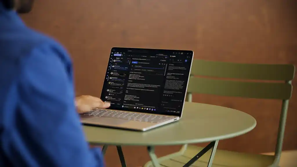 Microsoft lança novos portáteis Surface Laptop 8 e Surface Pro