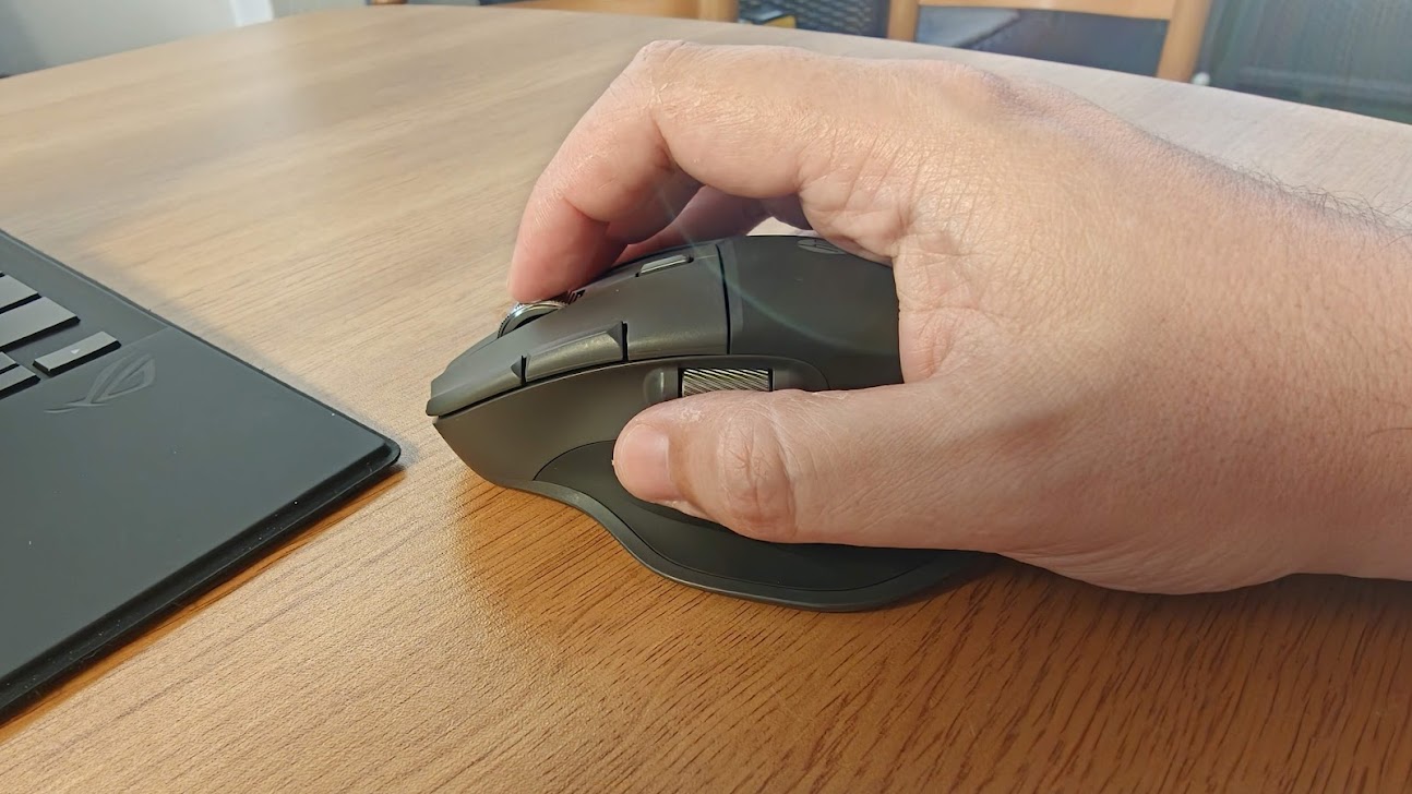 Análise HP Ultra-Fast Scroll Wireless Mouse 780M, faz frente aos melhores? 4 Análise HP Ultra-Fast Scroll Wireless Mouse 780M, faz frente aos melhores?