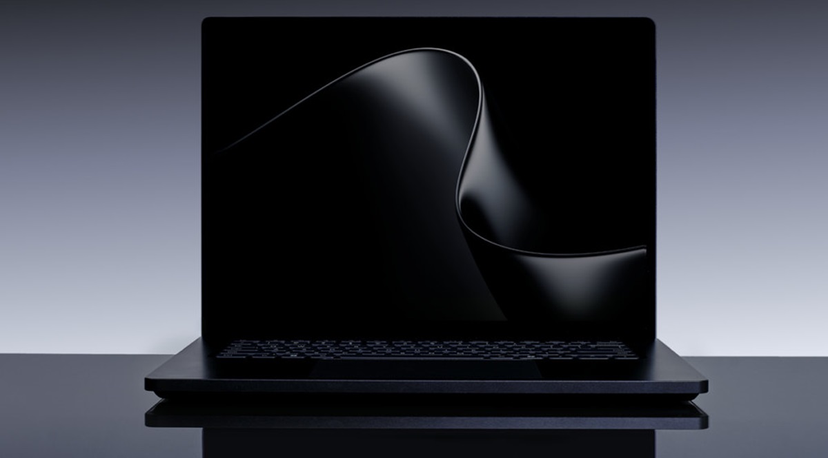 Novo Surface Laptop Ultra aposta tudo na IA e estreia o ecrã mais brilhante da história da Microsoft