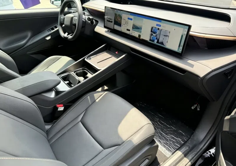 Hyundai Ioniq V
