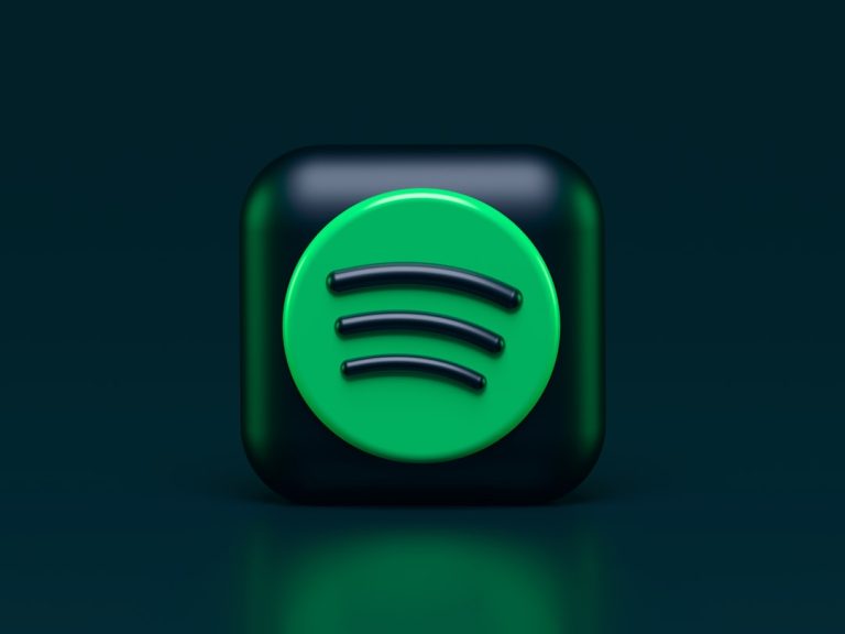 Spotify removeu 75 milhões de músicas geradas por IA em 2025, este ano promete! 4 músicas geradas por IA