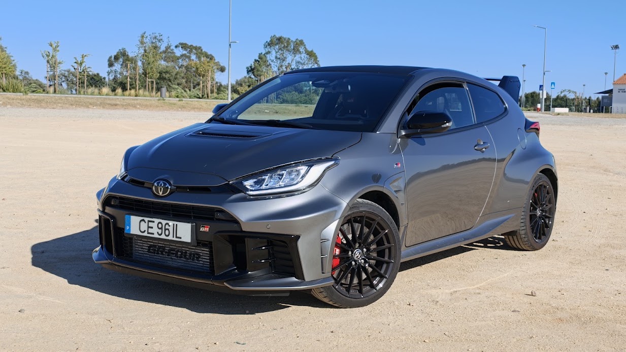 Ensaio Toyota GR Yaris: Um carro de rali para a estrada!