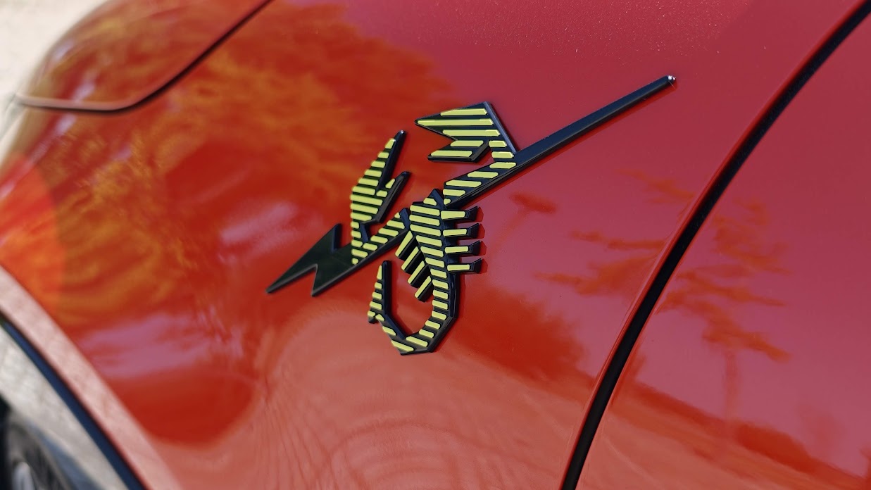 Abarth 600e Competizione