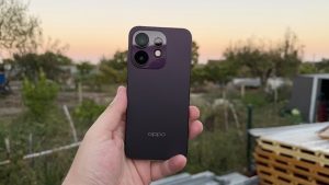OPPO Reno16