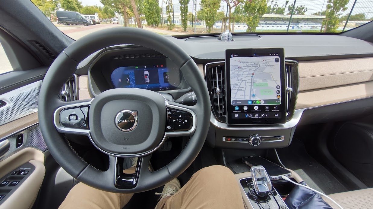 Ensaio Volvo XC90, com 455 cv dá para o dia a dia ?