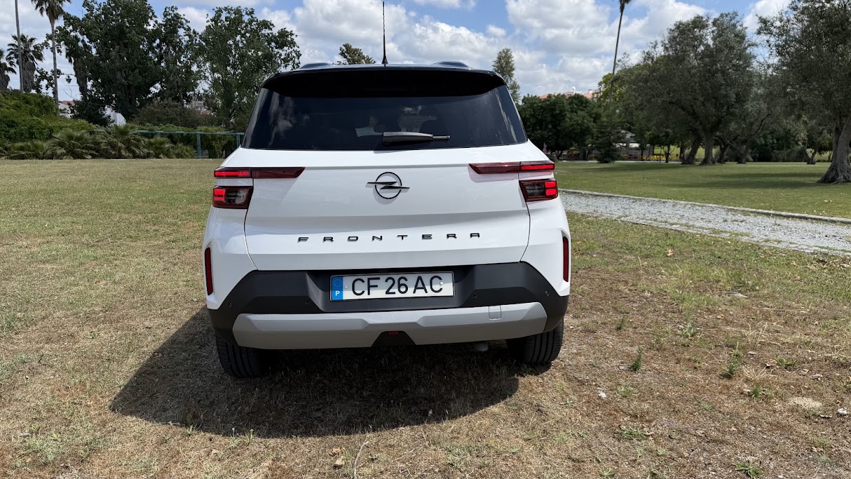 Ensaio ao Opel Frontera Hybrid GS 7 Lugares: será que vale a pena? 3 Ensaio ao Opel Frontera Hybrid GS 7 Lugares: será que vale a pena?