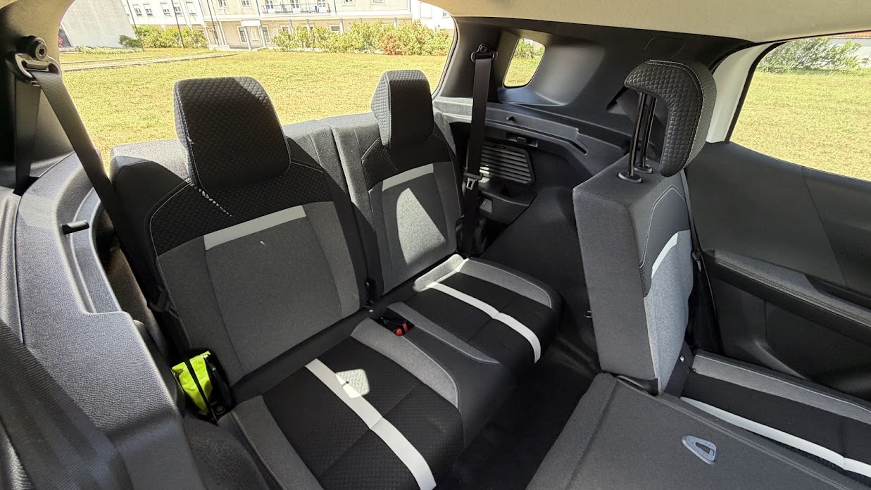 Ensaio ao Opel Frontera Hybrid GS 7 Lugares: será que vale a pena? 5 Ensaio ao Opel Frontera Hybrid GS 7 Lugares: será que vale a pena?