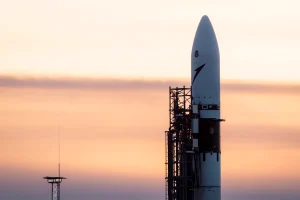 Europa lança o seu primeiro foguetão orbital comercial