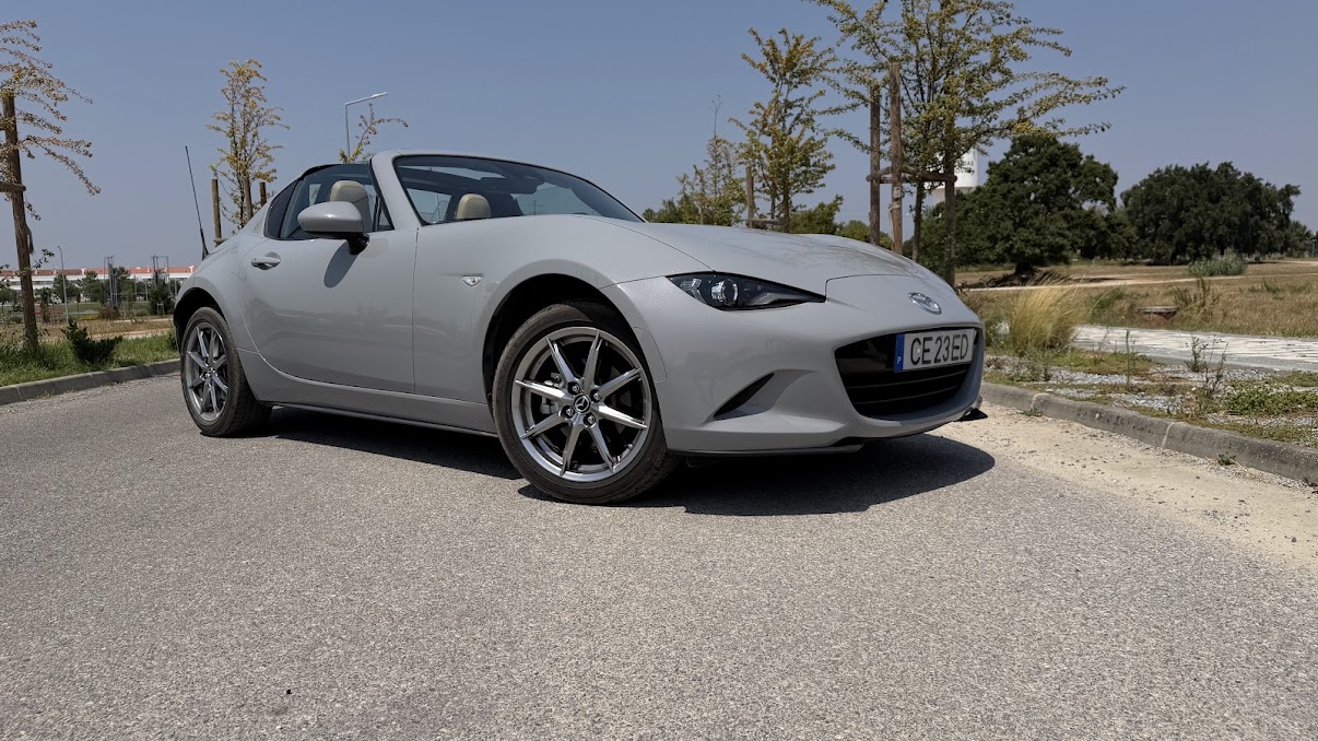 Ensaio Mazda MX-5: ainda é possível sorrir sem precisar de 300 cv? 11 Ensaio Mazda MX-5: ainda é possível sorrir sem precisar de 300 cv?