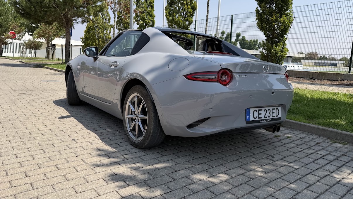 Ensaio Mazda MX-5: ainda é possível sorrir sem precisar de 300 cv? 3 Ensaio Mazda MX-5: ainda é possível sorrir sem precisar de 300 cv?